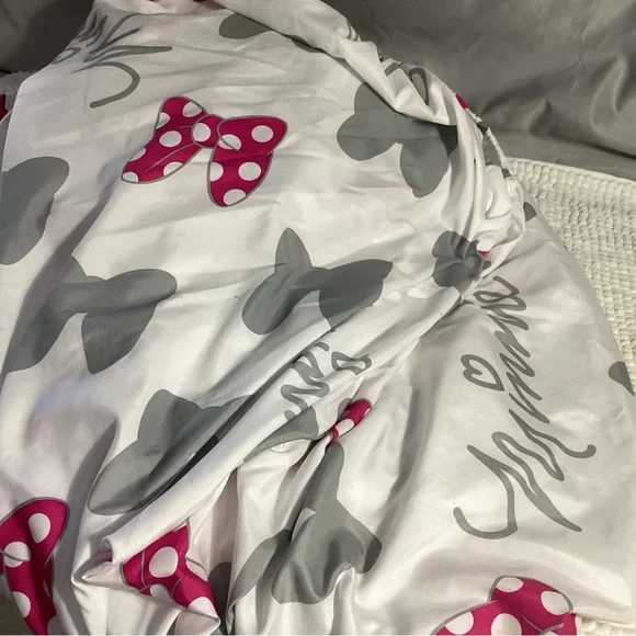 Disney Mickey & Minnie Mouse Twin Fitted Sheets Set of 2 EUC - Picture 2 of 4